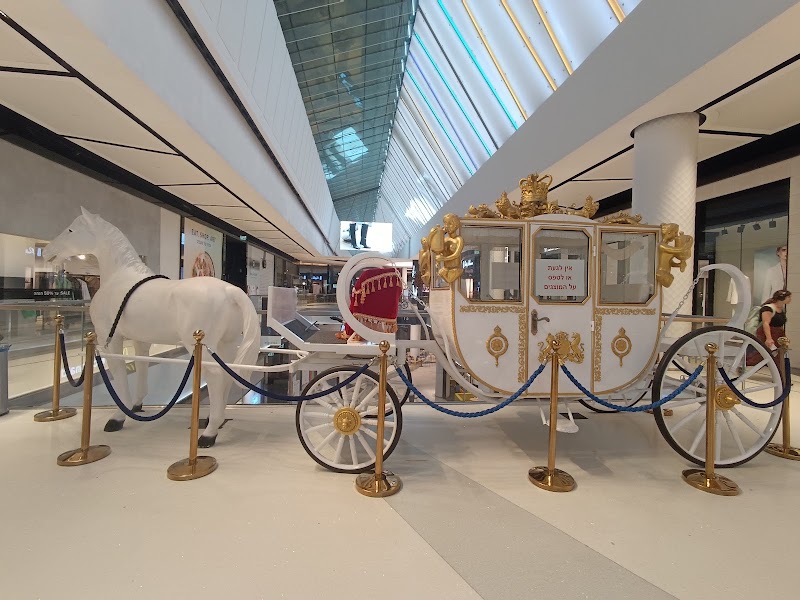 TLV Mall - TLV Mall Carlebach St 4, Tel Aviv-Yafo, 6713208, Israel