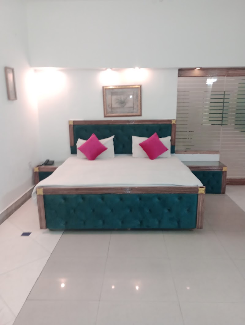 Hotel Airlines - Hotel Airlines Cooper Rd, Company Bagh, Amritsar, Punjab 143001, India