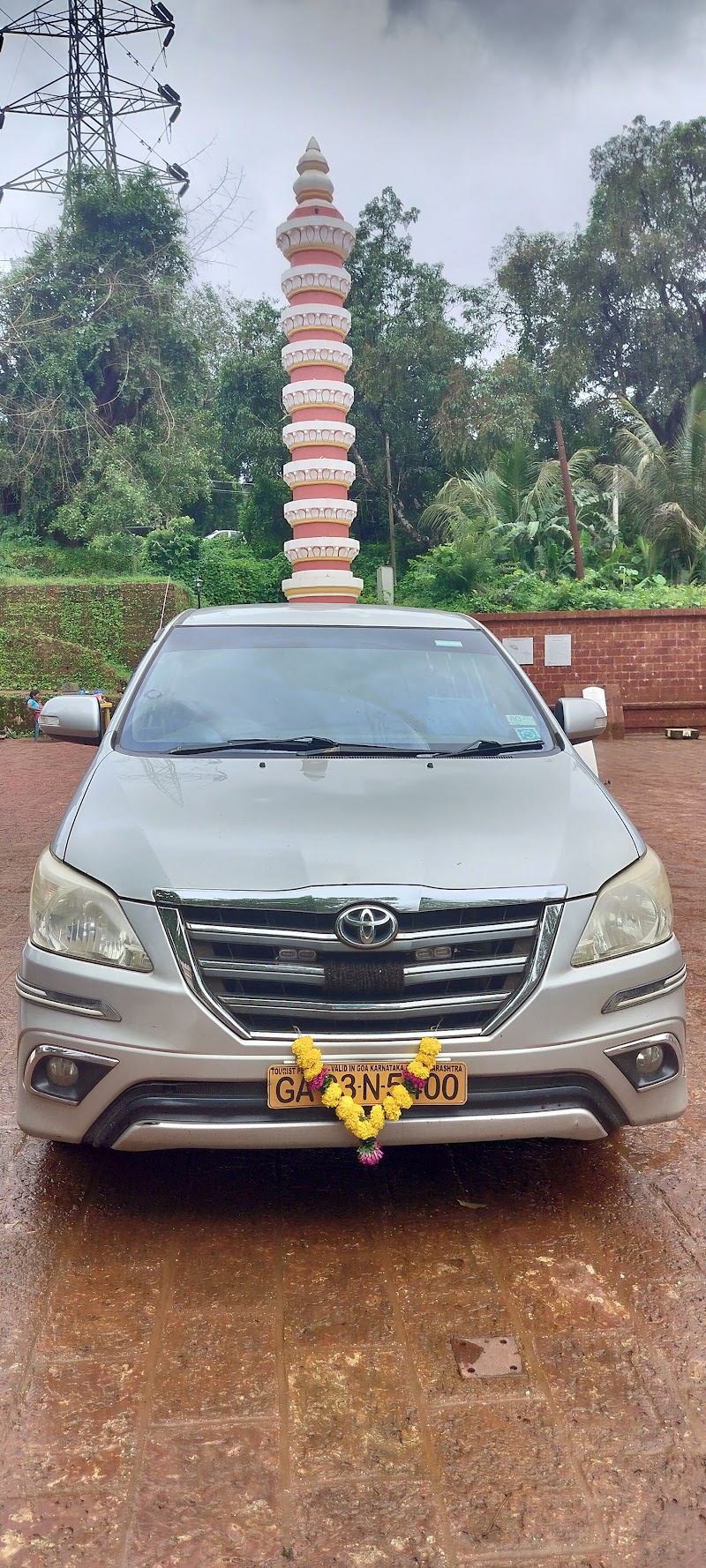 Goa archana taxi service - Goa archana taxi service, near LA Baga Beach Resort, Baga, Goa, 403521, India