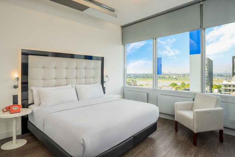INNSiDE by Meliá Düsseldorf Hafen - INNSiDE by Meliá Düsseldorf Hafen Speditionstraße 9, 40221 Düsseldorf, Germany