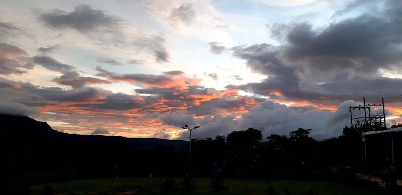 Pawna lake view - Pawna lake view, MFW4+69, Pale Pawan Ma, Maharashtra 410406, India