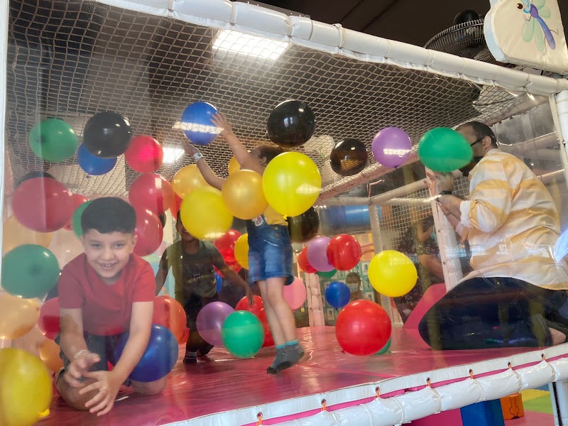 Xeno's Play Space Ghatkopar - Xeno's Play Space Ghatkopar 5th Floor, Neelyog Square, opposite Ghatkopar Railway Station, Shival Nagar, Saibaba Nagar, Pant Nagar, Ghatkopar East, Mumbai, Maharashtra 400077, India