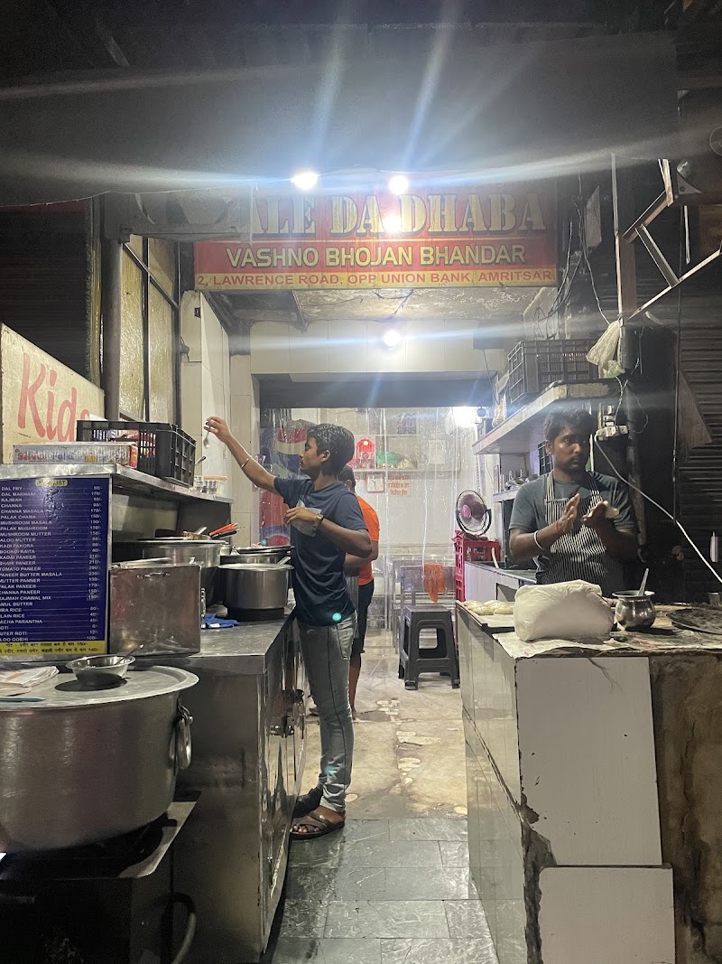 Kale Da Dhaba - Kale Da Dhaba JVVG+QJP, Lawrence Road, opp. Union Bank, Krishna Nagar, White Avenue, Amritsar, Punjab 143001, India