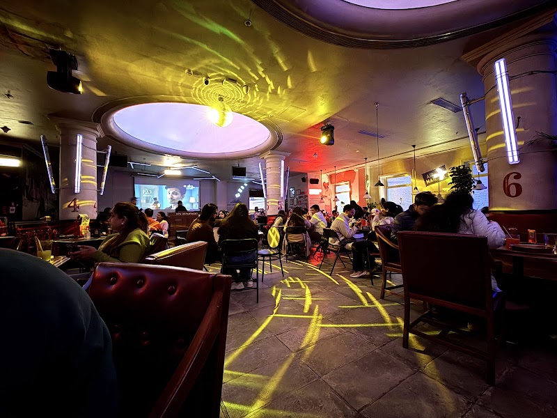Connaught Place Social - Connaught Place Social First Floor, The Colonnade, Plot No 5, Middle Cir, Block B, Connaught Place, New Delhi, Delhi 110001, India