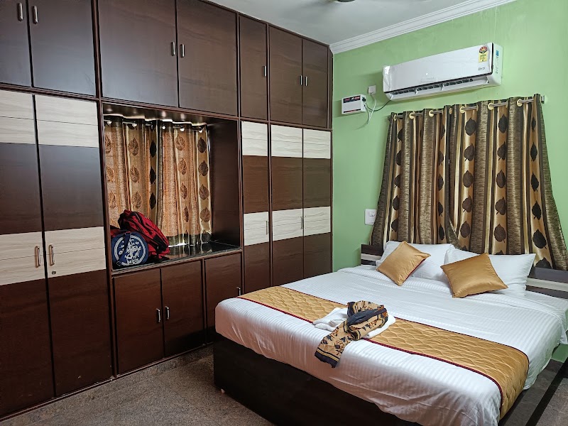 Four Seasons Homestay - Four Seasons Homestay 1-25/12, car showroom road, opposite to Tata motors, beside Mango Market Road, Kr Nagar, Srinivasapuram, Avilali, Andhra Pradesh 517503, India
