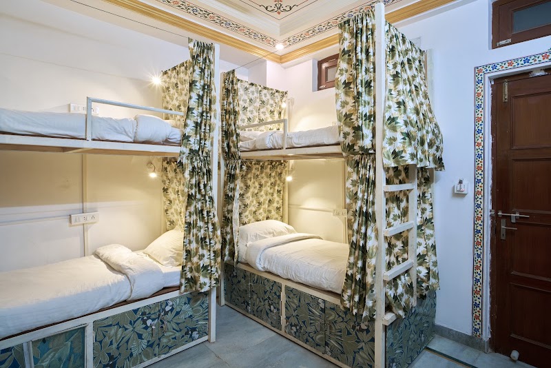 Elysium Retreat- The Heritage Haveli - Elysium Retreat- The Heritage Haveli Asind Ki Haveli, 949, City Palace Rd, Jagdish Chowk, Udaipur, Rajasthan 313001, India