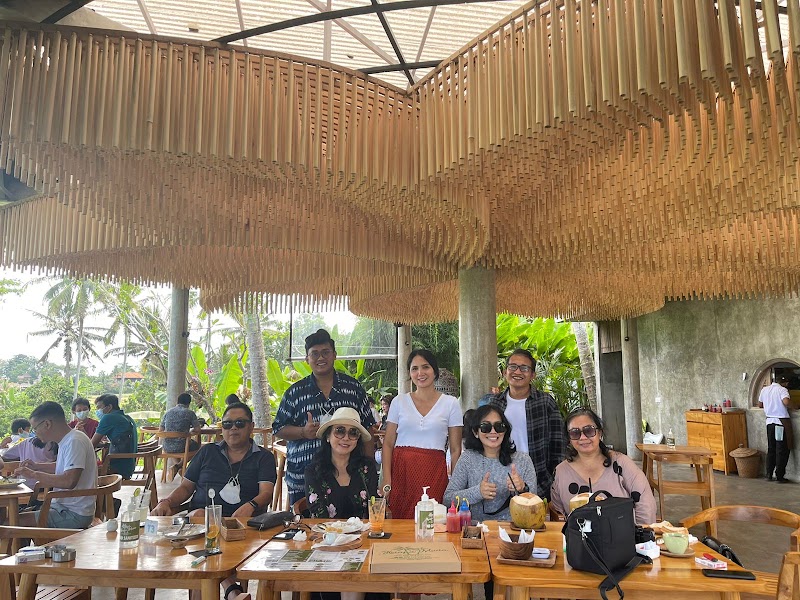 Kelapa Muda Ubud Pool Bar & Kitchen