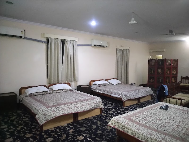 Hotel Teej, a unit of R.T.D.C. - Hotel Teej, a unit of R.T.D.C., 3, Mirza Ismail Rd, Chanakyapuri, Kanti Nagar, Sindhi Camp, Jaipur, Jaipur Nagar Nigam Area, Rajasthan 302006, India
