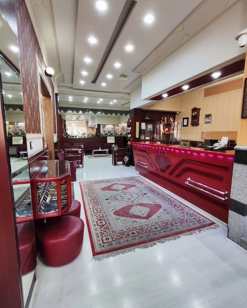 Park Hotel - Park Hotel, Zanjan Province, Zanjan, تقاطع خیابان امام و فدائیان اسلام، خیابان امام خمینی (ره)، MF8V+HC5, Iran