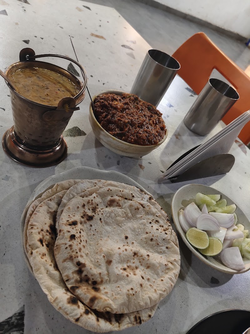 Annapurna Family Restaurant & Dhaba - Annapurna Family Restaurant & Dhaba, NH 130, Raipur Bilaspur Highway Village Chandrakhuri, Baitalpur, Chhattisgarh 491340, India