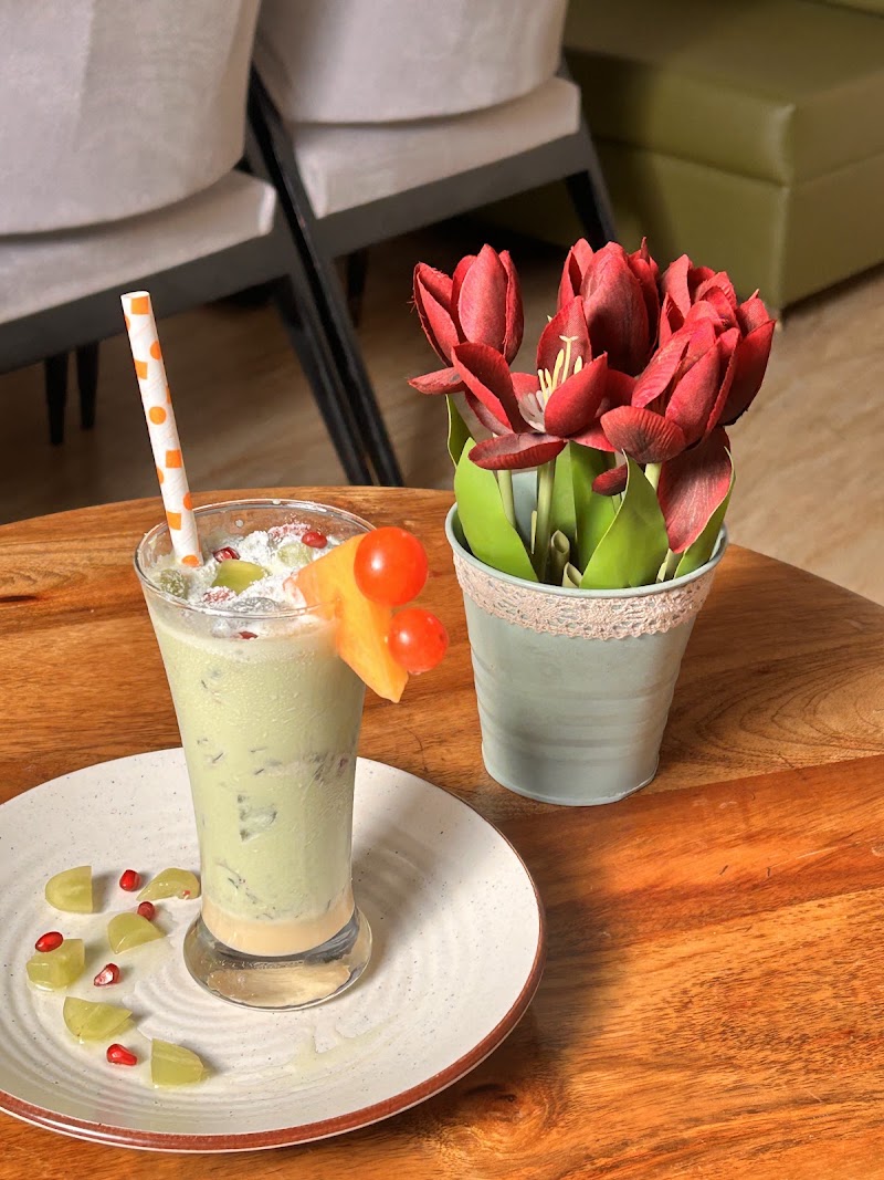The Hot Spoon - The Hot Spoon 1 st Floor, C21 Bussiness Park, opp. Radisson Square, Pushp Vihar Colony, Scheme No 131, Indore, Madhya Pradesh 452010, India
