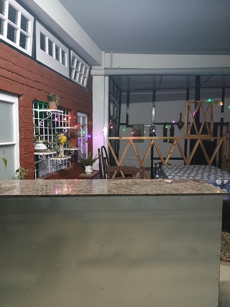 Royal Pine Homestay Shillong - Royal Pine Homestay Shillong house number 92, ward no 3, lower lummowrie, Laitumkhrah, Shillong, Meghalaya 793003, India
