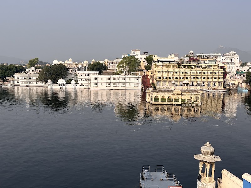Hotel Aashiya Haveli - Hotel Aashiya Haveli On The Eastern Shore Of, Lake, 15,17-20, Lal Ghat Road, Old City, Pichola, Udaipur, Rajasthan 313004, India