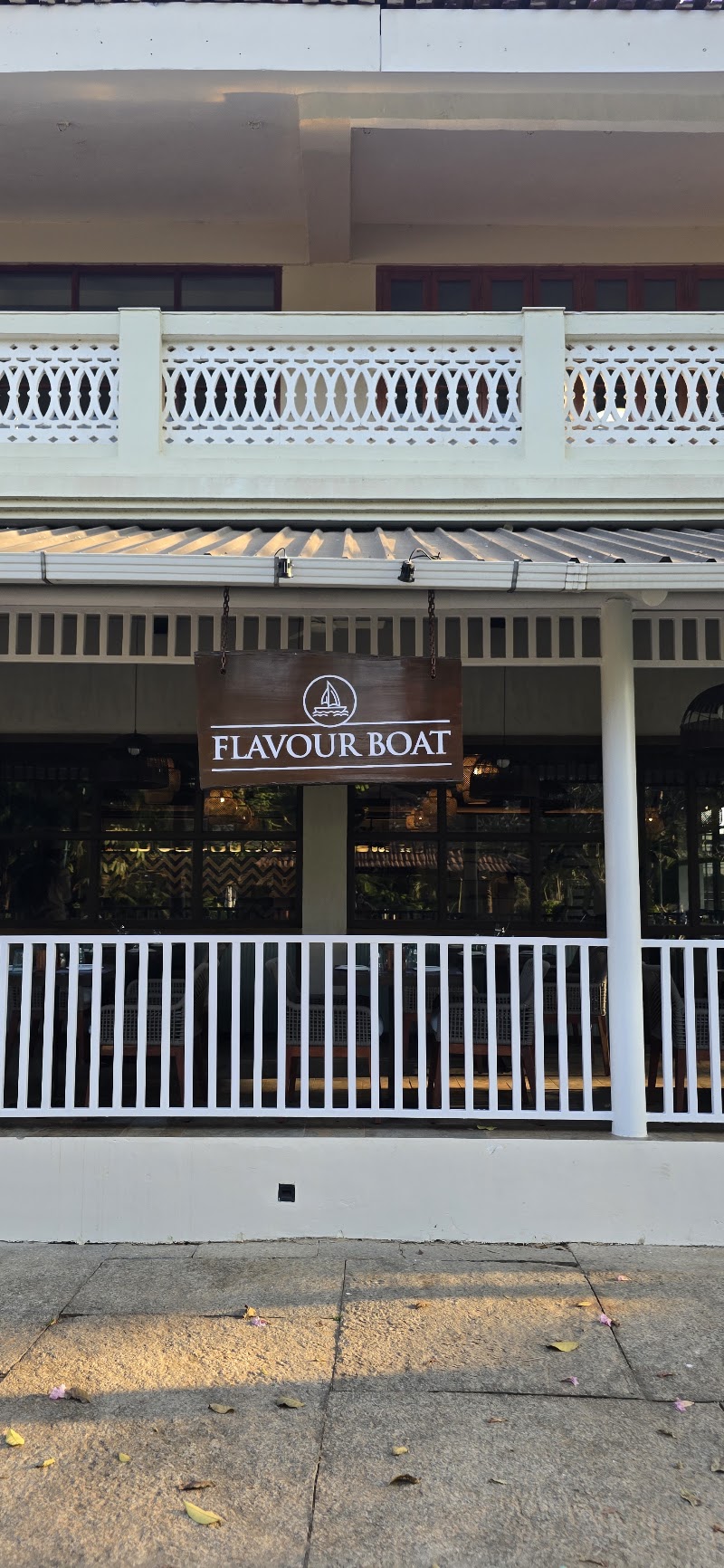 Flavour Boat - Flavour Boat 6WMG+879, Fatrade, Varca, Goa 403721, India