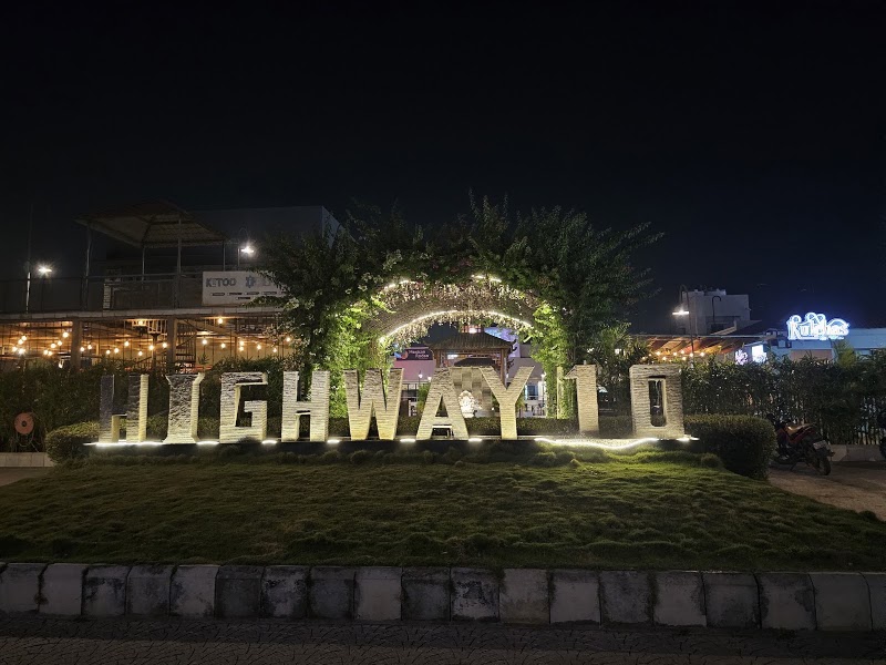 Highway 10 Food Court Jamnagar Family Hangout Destination - Highway 10 Food Court Jamnagar Family Hangout Destination, SP 11 Plot 11,12, SH-25, Lalpur Rajkot Bypass, C3FV+WCX, Village, Khimliya, Gujarat 361120, India