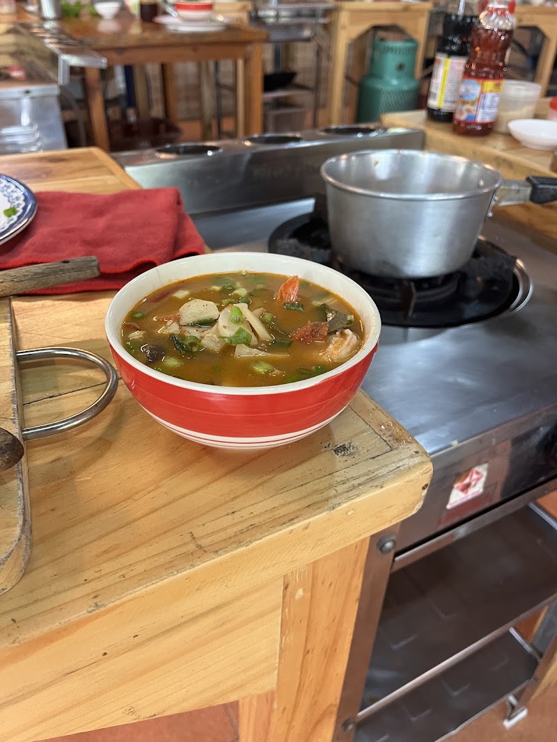 Thai Farm Cooking School - Thai Farm Cooking School 38 Mun Mueang Rd, Tambon Si Phum, Amphoe Mueang Chiang Mai, Chang Wat Chiang Mai 50300, Thailand
