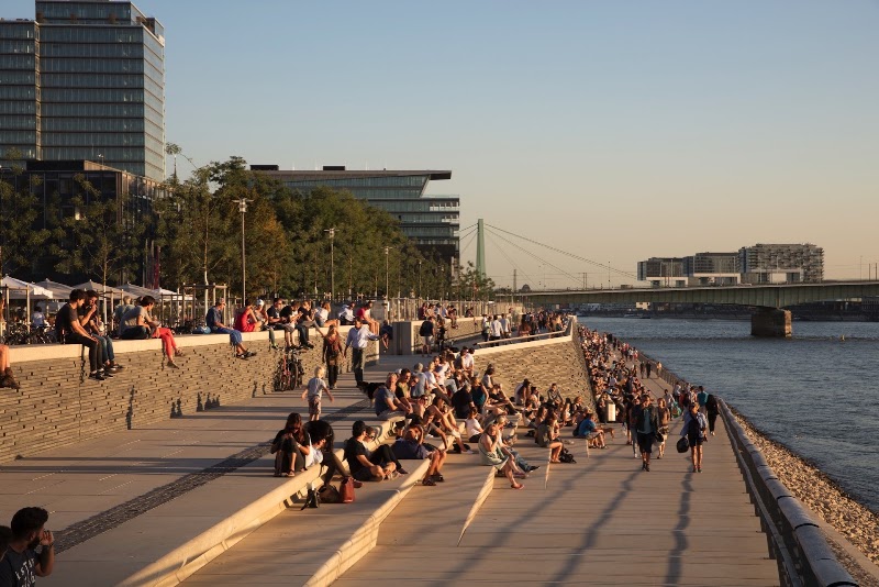 Rheinpromenade Köln-Deutz - Rheinpromenade Köln-Deutz, Hermann-Pünder-Straße 1A, 50679 Köln, Germany