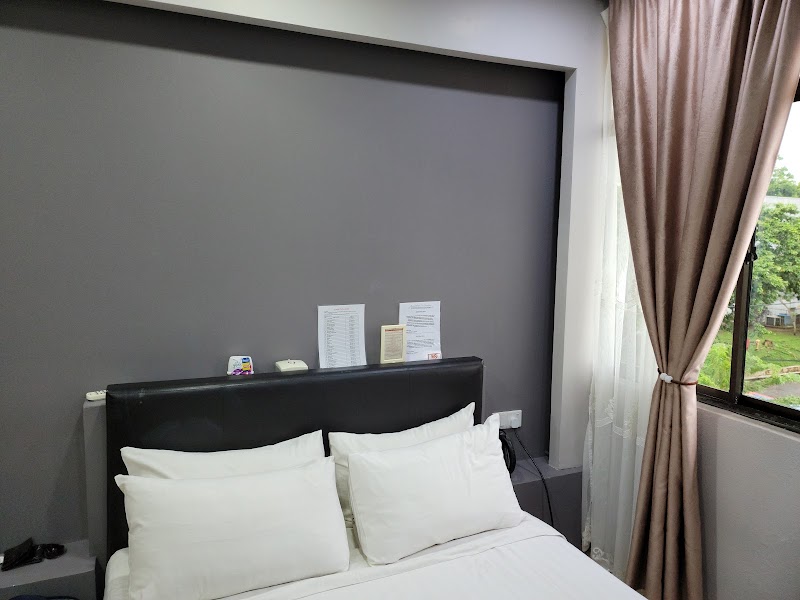 Sunset Villa Inn - Sunset Villa Inn, 16, Jalan Pantai Chenang, 07000 Kuah, Kedah, Malaysia