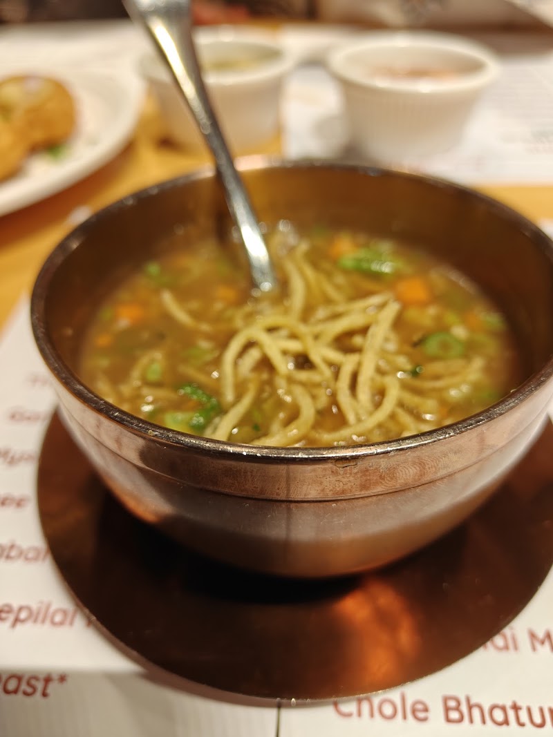 Gurukrupa Vegetarian Restaurant - Gurukrupa Vegetarian Restaurant Shop 2 Al Dorra Building - Park Area - 20B St - الكرامة - دبي - United Arab Emirates