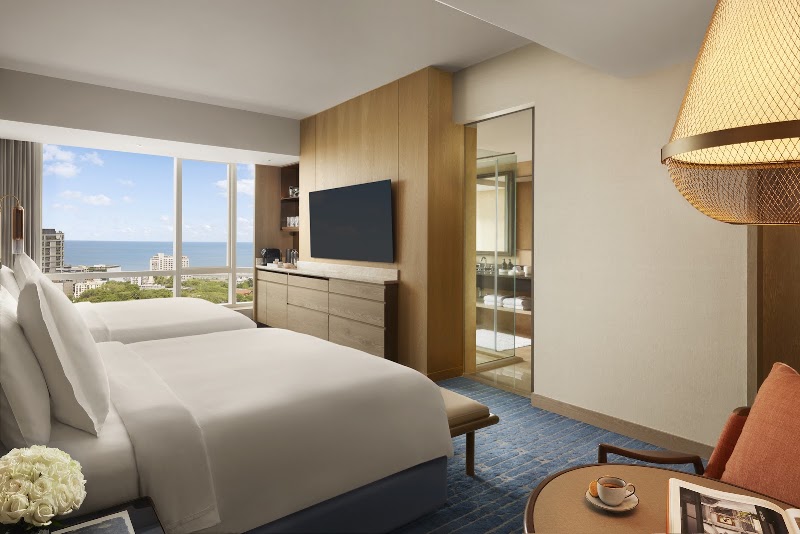 Four Seasons Hotel Mumbai - Four Seasons Hotel Mumbai 1/136, Dr Elijah Moses Rd, Gandhi Nagar, Upper Worli, Worli, Mumbai, Maharashtra 400018, India