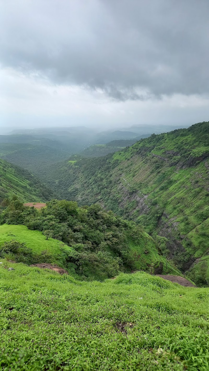 Camel Valley Waterfalls - Camel Valley Waterfalls, MGVG+5G, Kasara Khu., Maharashtra 422403, India