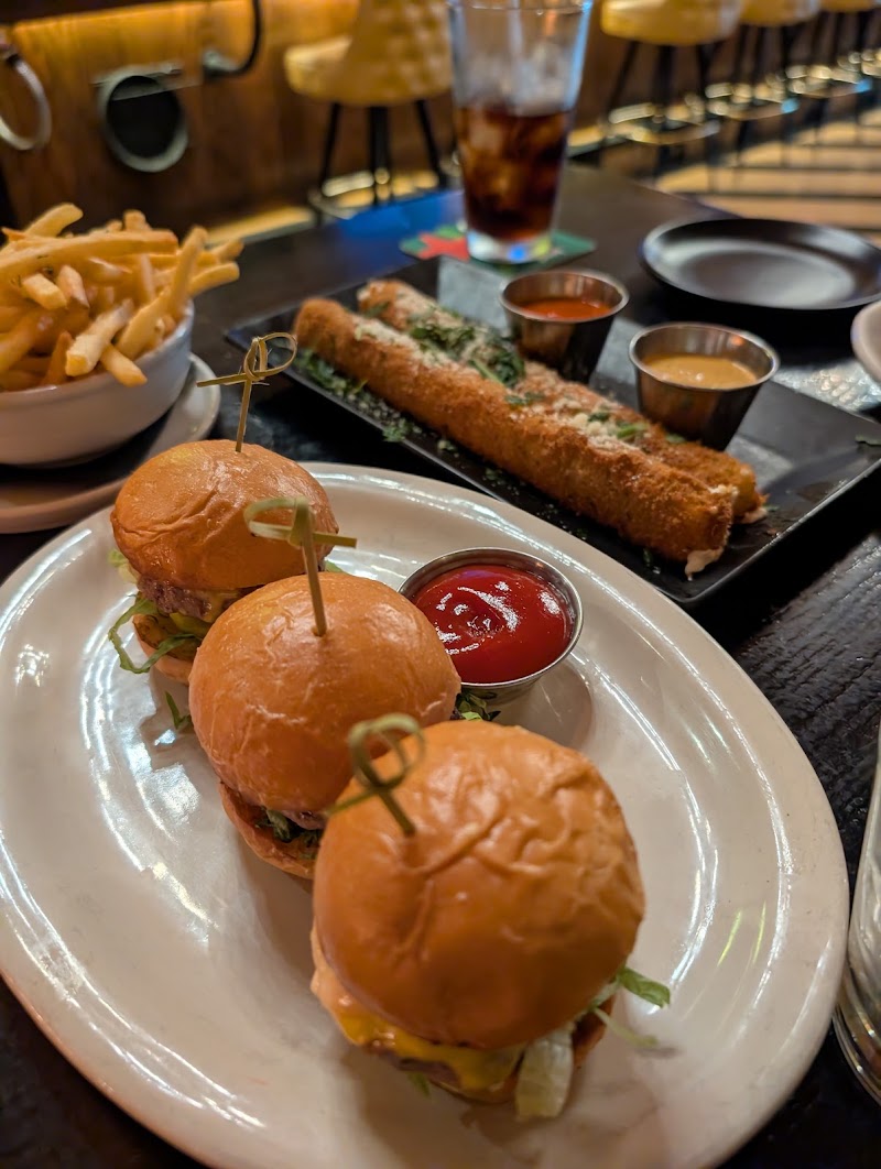 Sir Henry’s - Sir Henry’s 795 8th Ave 1st Fl, New York, NY 10019, USA