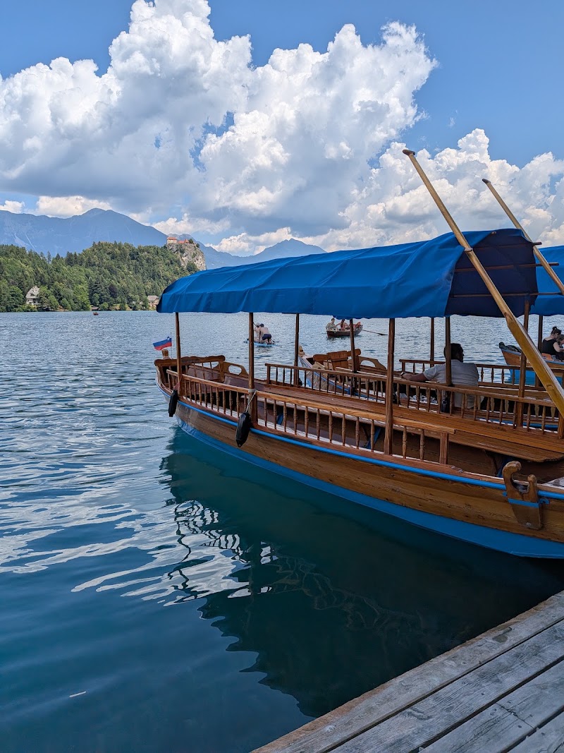 PLETNA BOATS BLED - PLETNA BOATS BLED Cesta svobode 10, 4260 Bled, Slovenia