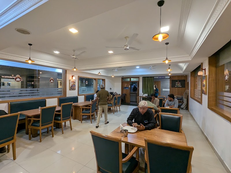 Mysore Veg Cafe - Mysore Veg Cafe M764+QMM, Sultan Bathery, Kerala 673592, India