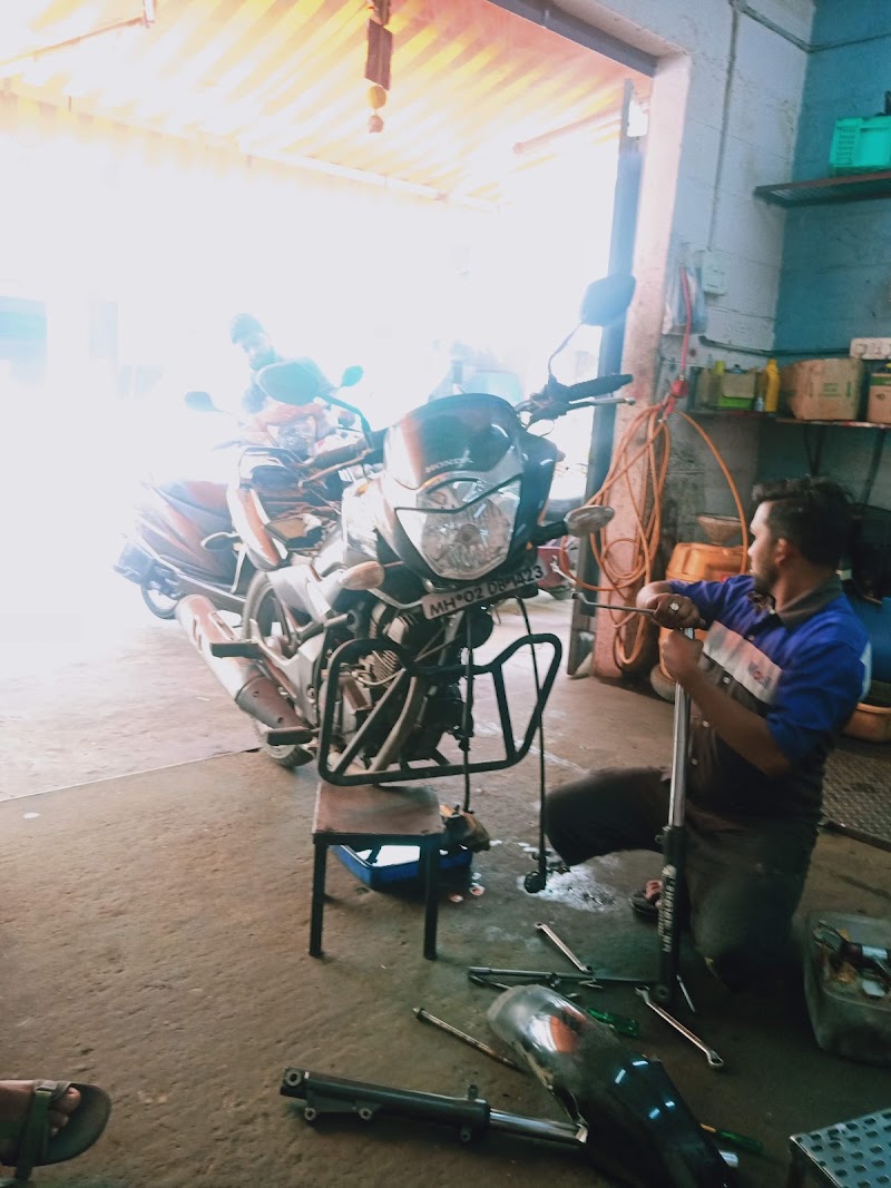Bike service point - Bike service point 1307 24th main, GRS plaza, 25th B Cross Rd, 2nd Sector, BDA Layout, HSR Layout, Bengaluru, Karnataka 560102, India