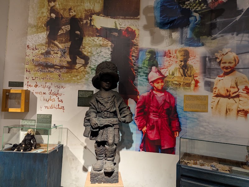 Warsaw Uprising Museum - Warsaw Uprising Museum Grzybowska 79, 00-844 Warszawa, Poland