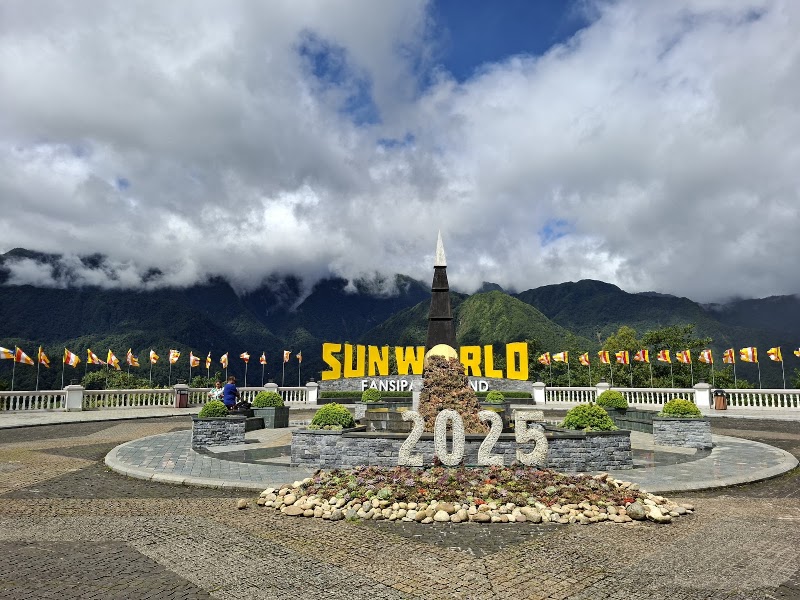 Sunworld Fairground - Sunworld Fairground, 8RQF+RPH, xóm 3, Sa Pa, Lào Cai, Vietnam