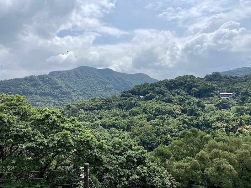 動物園站水舞區 - 動物園站水舞區, No. 8, Section 2, Xinguang Rd, Wanxing Village, Wenshan District, Taipei City, Taiwan 116