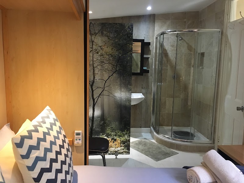 Gordon's Guesthouse - Gordon's Guesthouse, 25 Highfield St, Green Point, Cape Town, 8051, South Africa