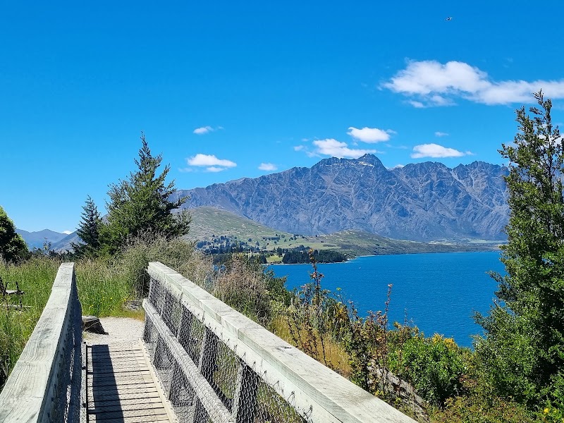 Sunshine Bay Track - Sunshine Bay Track, 28 Evergreen Place, Sunshine Bay, Queenstown 9300, New Zealand
