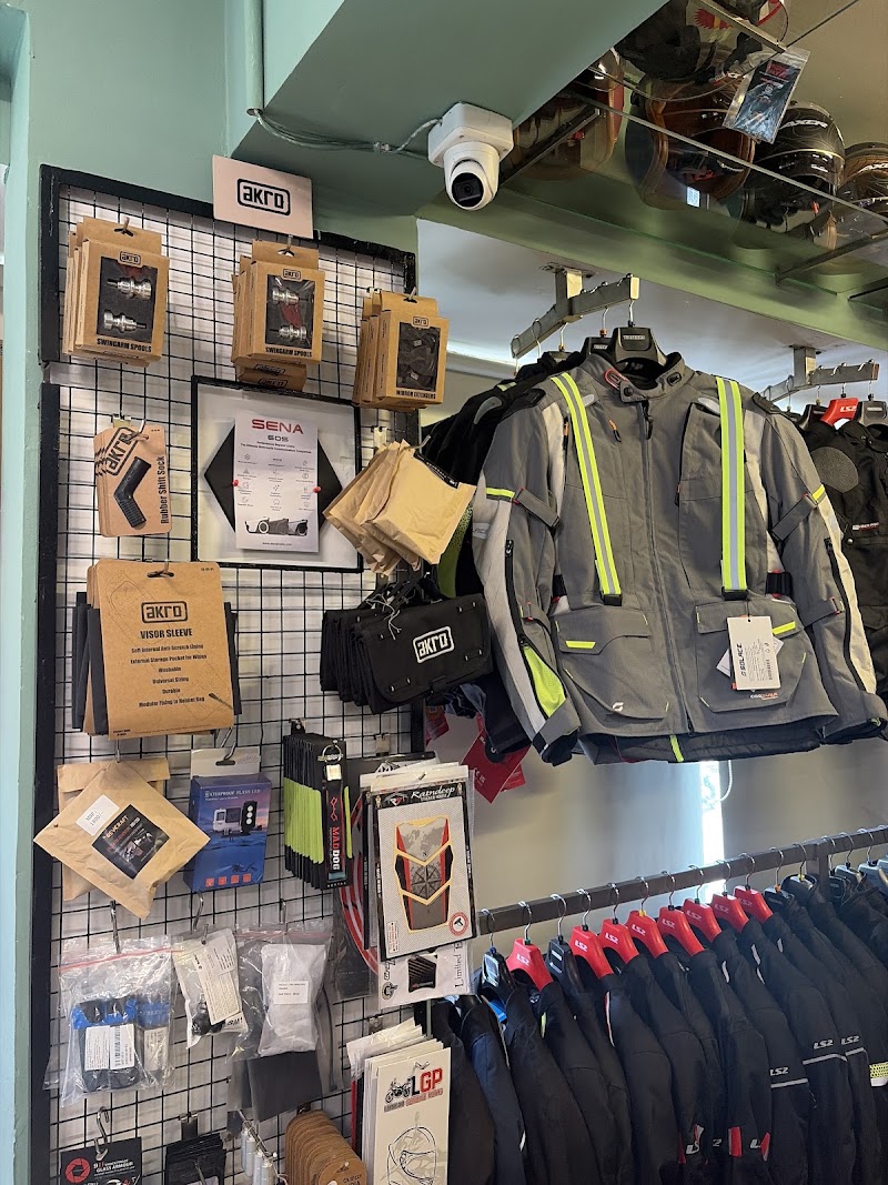 Gear n Ride - Gear n Ride 32/1/1, 1st Floor, FPM Towers, Above Silver Jewellery showroom 9th Main, 14th Cross Rd, opposite empire hotel, 6th Sector, HSR Layout, Bengaluru, Karnataka 560102, India