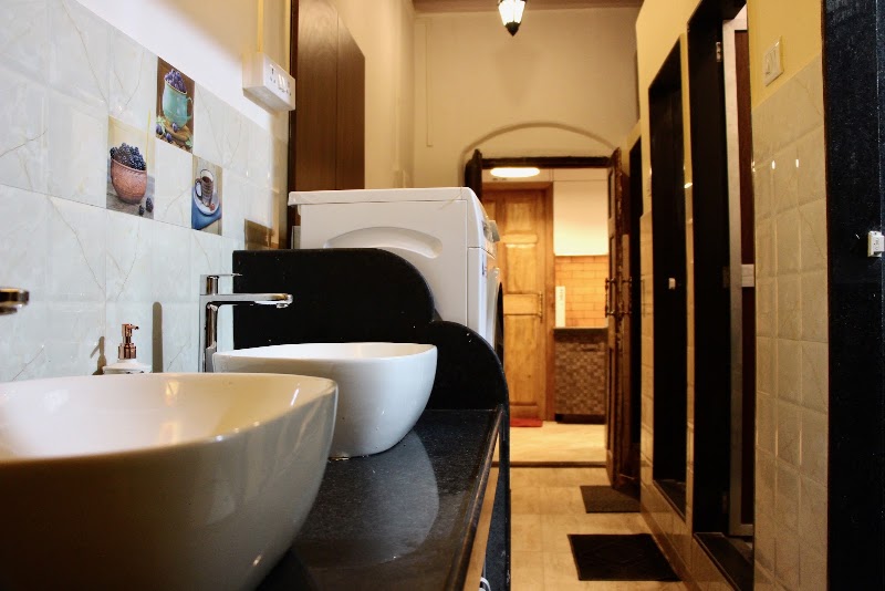 GoSolo Stays - GoSolo Stays Bungalow No. 48, Ground Floor, Khar, Chuim Village, Danda, Khar West, Mumbai, Maharashtra 400052, India