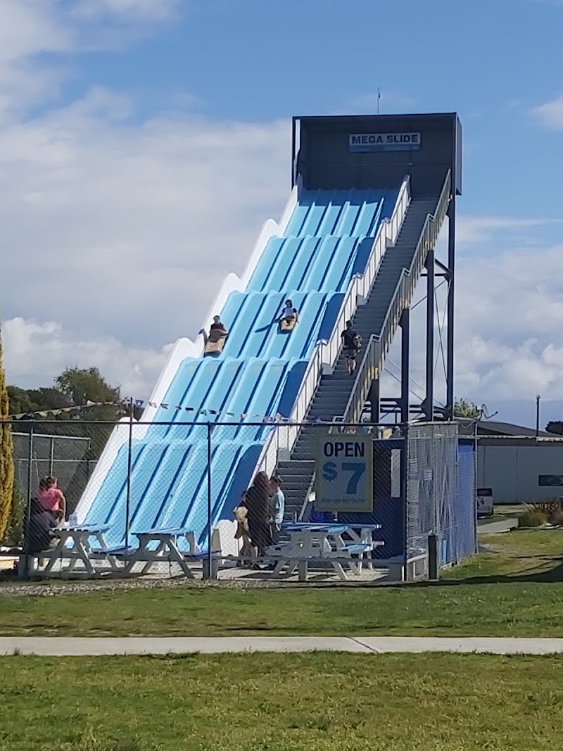 Nelson Fun Park - Mini Golf, Bumper Boats, Laser Tag, Go Karts, Trampoline Park & Hydroslide - Nelson Fun Park - Mini Golf, Bumper Boats, Laser Tag, Go Karts, Trampoline Park & Hydroslide, 40 Hounsell Circle, Tāhunanui, Nelson 7011, New Zealand
