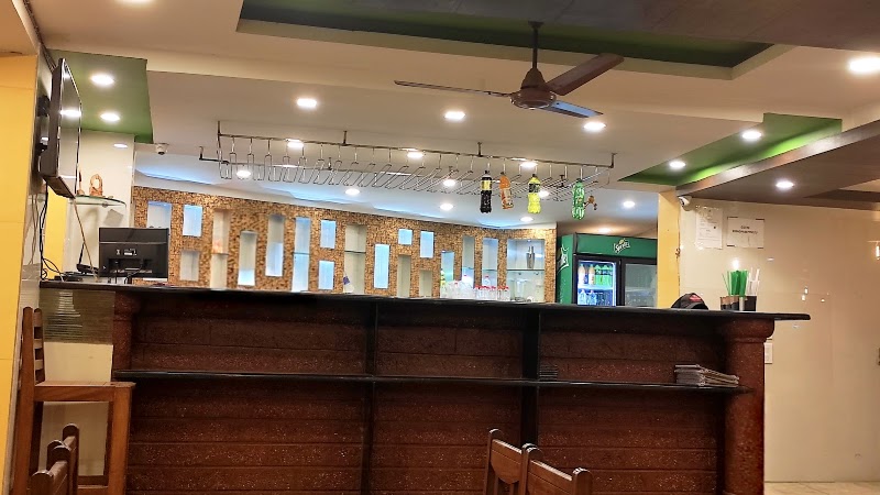 Navratna Udupi Pure Veg Family Restaurant - Navratna Udupi Pure Veg Family Restaurant Vagator Beach Rd, Vagator, Anjuna, Goa 403509, India