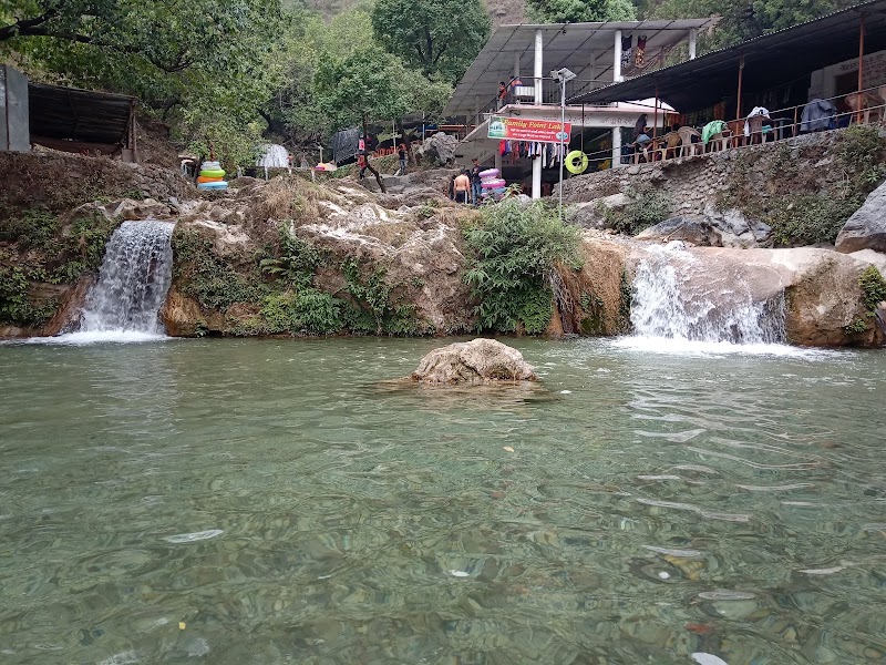 Kempty Fall Taxi Stand - Kempty Fall Taxi Stand Rd, Mall Rd, The Mall Road, Mussoorie, Uttarakhand 248179, India