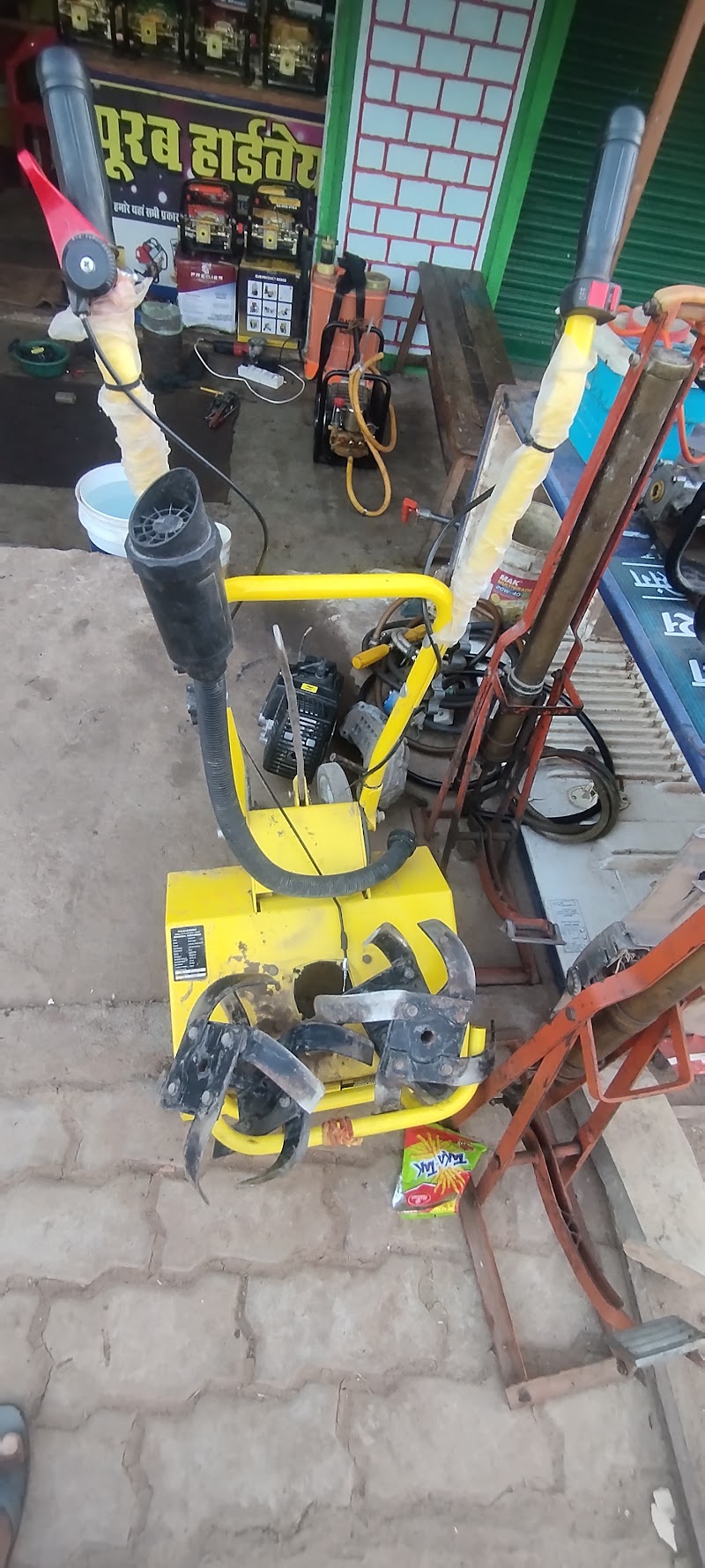 Purab Machinery Megha - Purab Machinery Megha, Bus stand, Kurud - Megha Rd, Magarlod, Megha, Chhattisgarh 493662, India