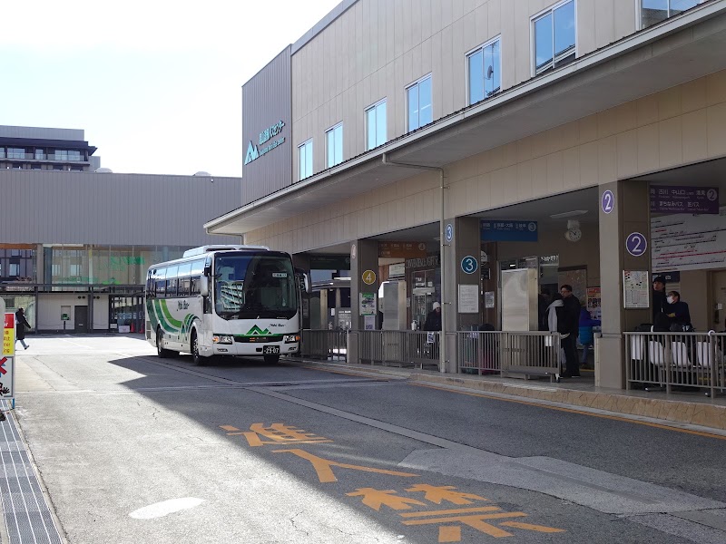Tkayama Nohi Bus Center - Tkayama Nohi Bus Center, 6 Chome Hanasatomachi, Takayama, Gifu 506-0026, Japan