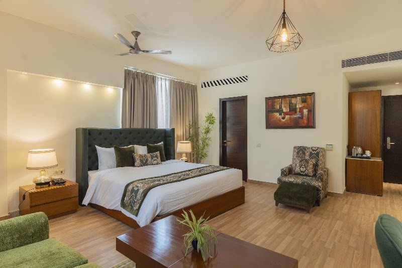 Ahuja Residency SAGE - Ahuja Residency SAGE 4, Shivalik Rd, Shivalik Enclave, Navjeevan Vihar, Malviya Nagar, New Delhi, Delhi 110017, India