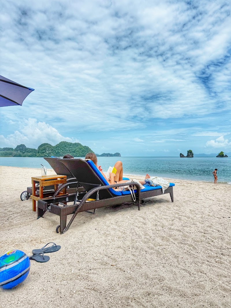 Pantai Tanjong Rhu - Pantai Tanjong Rhu Pantai Tanjong Rhu, 07000 Langkawi, Kedah, Malaysia