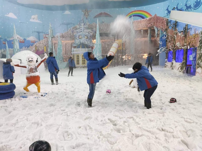 Snow City Bengaluru - Snow City Bengaluru Fun World Complex, 1st floor, Snow city, Jayamahal Main Rd, opposite TV Tower, J.C.Nagar, Bengaluru, Karnataka 560006, India