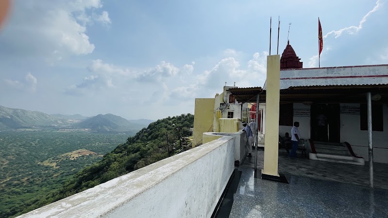 Shree Savitri Mata Mandir - Shree Savitri Mata Mandir, FGJW+C4J, Kharekhari Rd, Ganahera, Pushkar, Rajasthan 305022, India