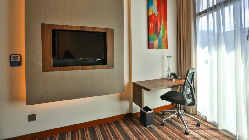 Holiday Inn Express Singapore Clarke Quay by IHG - Holiday Inn Express Singapore Clarke Quay by IHG 2 Magazine Rd, Singapore 059573