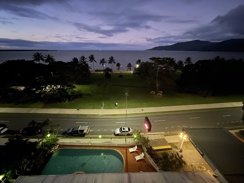 Acacia Court Hotel - Acacia Court Hotel 223/227 Esplanade, Cairns City QLD 4870, Australia
