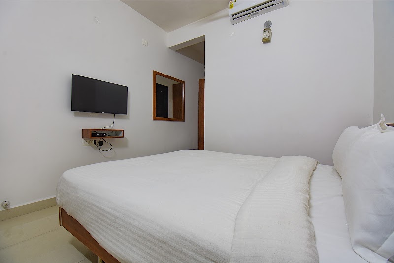 Hotel Sky Vista Homes - Hotel in Kharadi, Pune - Hotel Sky Vista Homes - Hotel in Kharadi, Pune Aside Rising Medicare Hospital, HW3Q+FPP, behind Hotel Raddison Blu, Pandhari Nagar, Kharadi, Pune, Maharashtra 411014, India