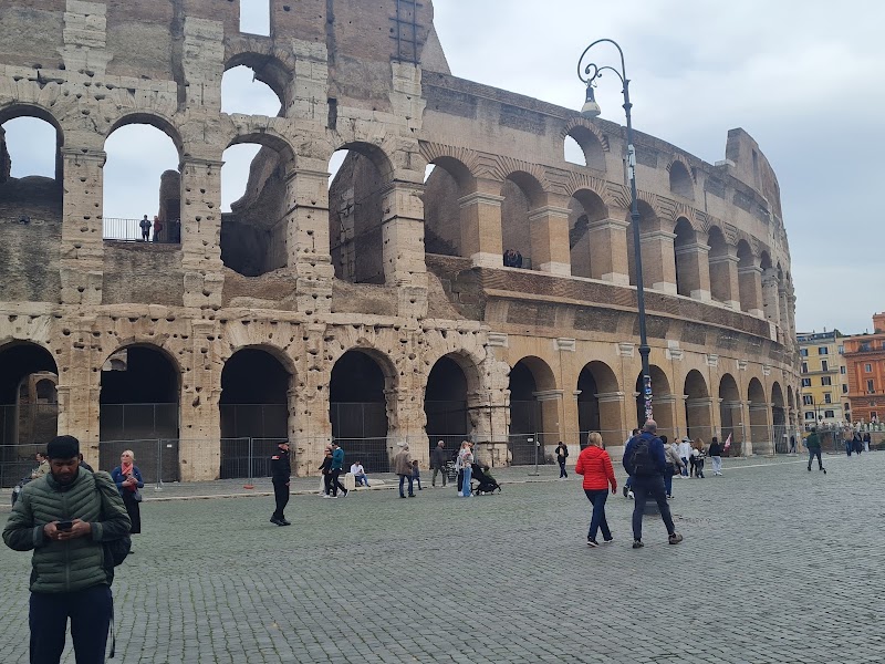 Rudy's American touring service - Rudy's American touring service, Via Prenestina, 42, 00176 Roma RM, Italy