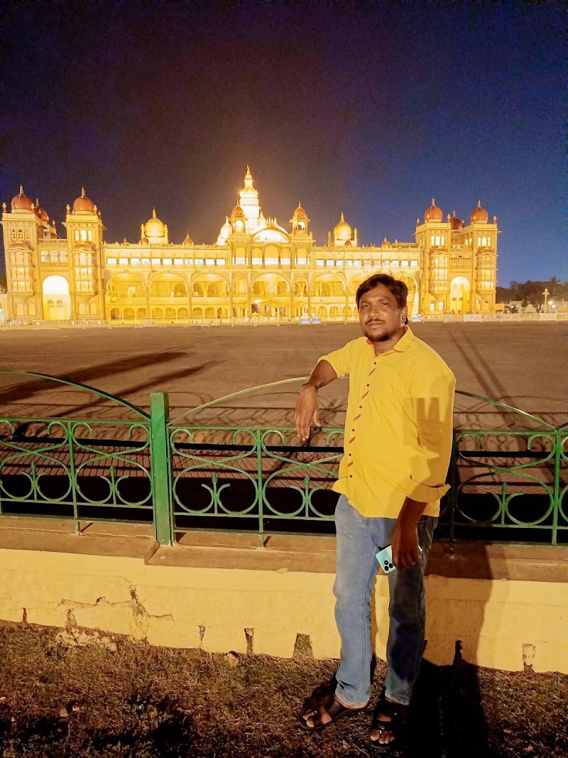 Mysore Palace Entrance - Mysore Palace Entrance 8M34+C2X, Agrahara Cir, Agrahara, Chamrajpura, Mysuru, Karnataka 570004, India